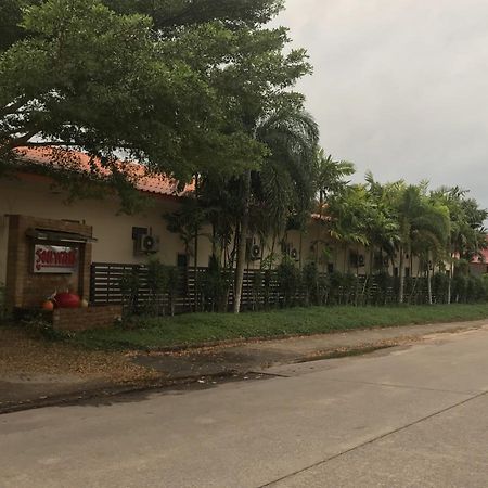Room Place Chumphon Exterior foto